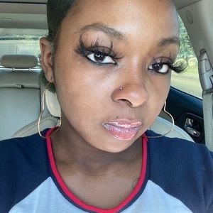 Meet your Posher, Sade